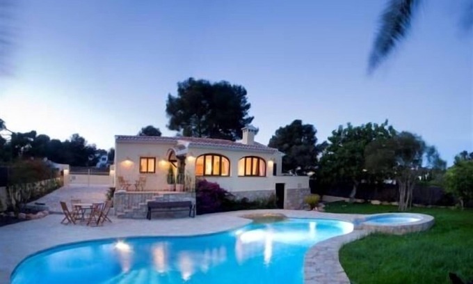 Panorama Villa | Children’s favourite! Sunny holiday home with WIFI in Javea, Costa Blanca for 6