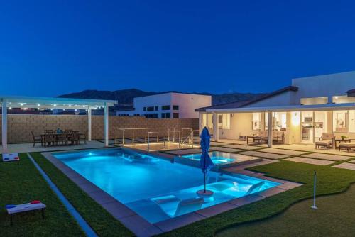Desert Hot Springs House | Chilled Salt Pool Luxury Firepit Mini Golfing