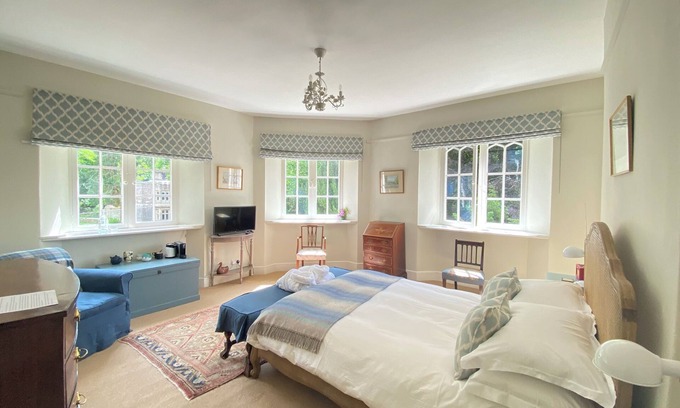 Chillingham House | Chillingham Manor