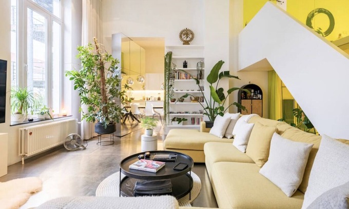 Ixelles Condo | Chique surya yoga loft in the heart of Ixelles w/parking.