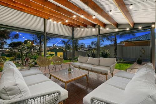 Christies Beach Apartment | Christies Garden - A Beachside Entertainer's Gem
