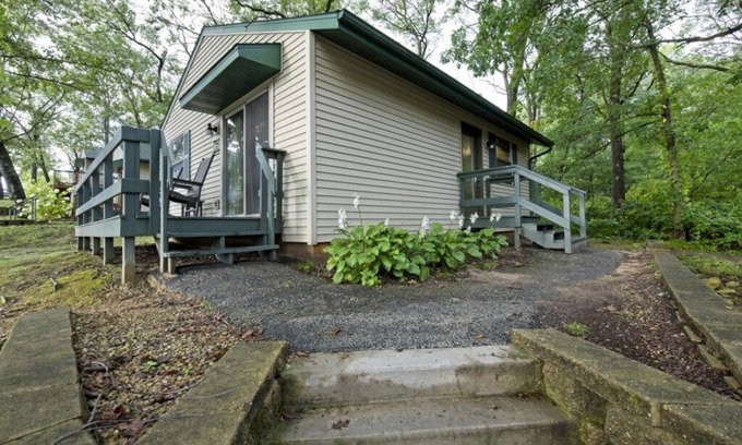 Wisconsin Dells Cottage | Christmas Mountain Village - 2 Bedroom Cottage