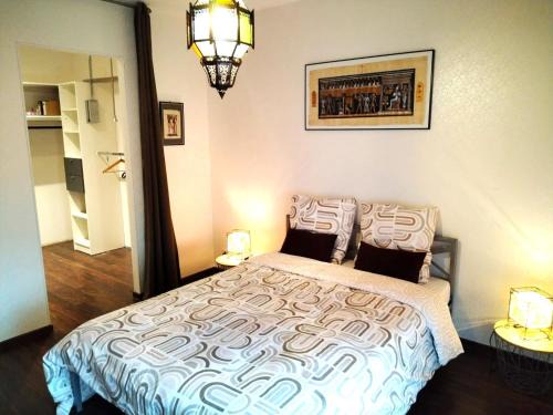 Chateauroux House | Chtx maison 7 pers jardin piscine