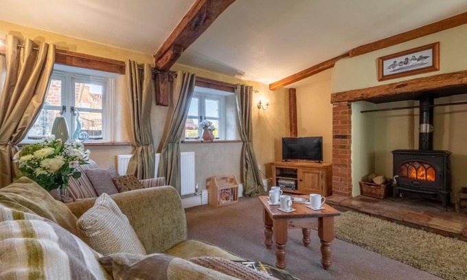 East Dereham House | Church Cottage CA