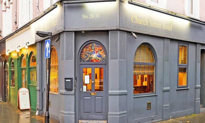 Camberwell Hotel | Church Street Hotel by Belvilla near The Oval