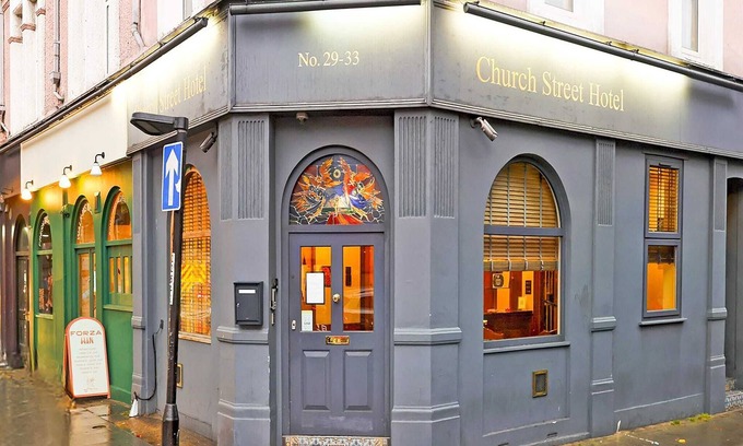 Camberwell Apartment | Church Street Hotel by Belvilla near The Oval