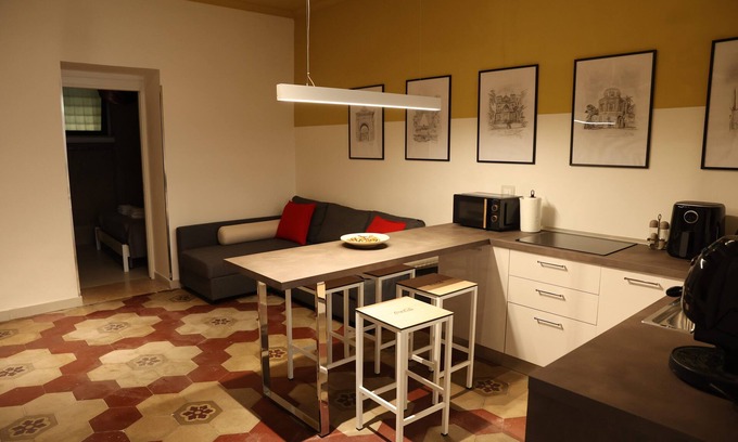 Caserta Apartment | Cimabue Cave Holiday House Caserta a stone's throw from the Royal Palace
