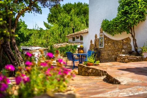Zahara de la Sierra House | Cinco Lunas VEGETARIAN Guesthouse