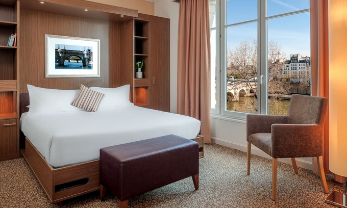 Quartier de la Monnaie Apartment | Citadines Saint-Germain-des-Prés Paris