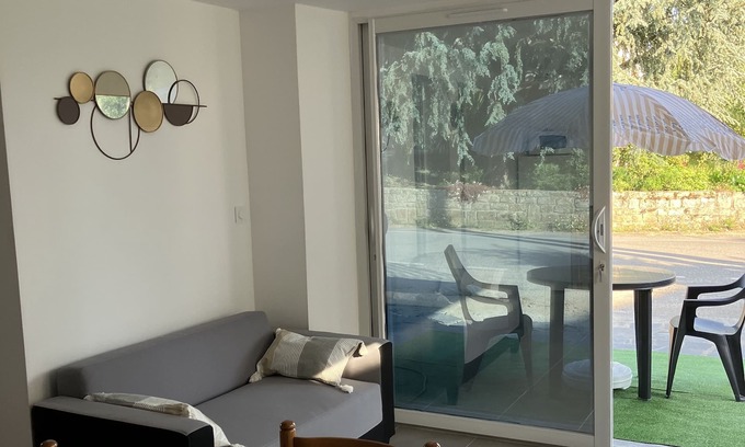 Muzillac Apartment | City center apartment