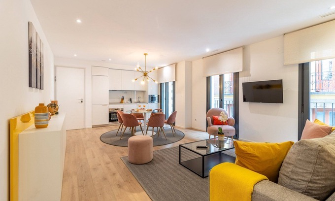 Centro Apartment | City Center Madrid for 4 pax (Espoz y Mina I)