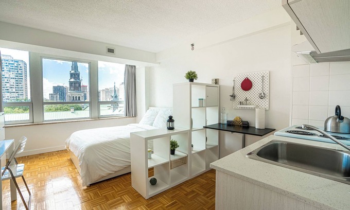 Downtown Montreal Apartment | City Serenity Haven