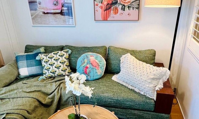 Cairns North Apartment | City Unit 5 – Walk to Esplanade