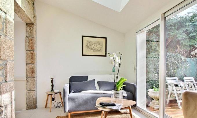 Elven House | ClémentIne - ELVEN - Gîte