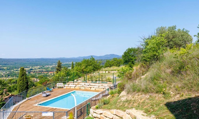 Montauroux Apartment | Clara YourHostHelper