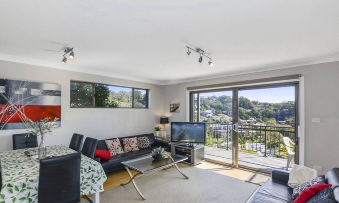 Avoca Beach House | Clareview - Pool & Views