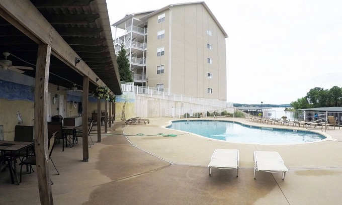 Gravois Mills Condo | Clark's Keep is ready for your next VACAY!