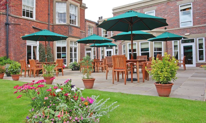 Farington Hotel | Classic Lodges - Farington Lodge