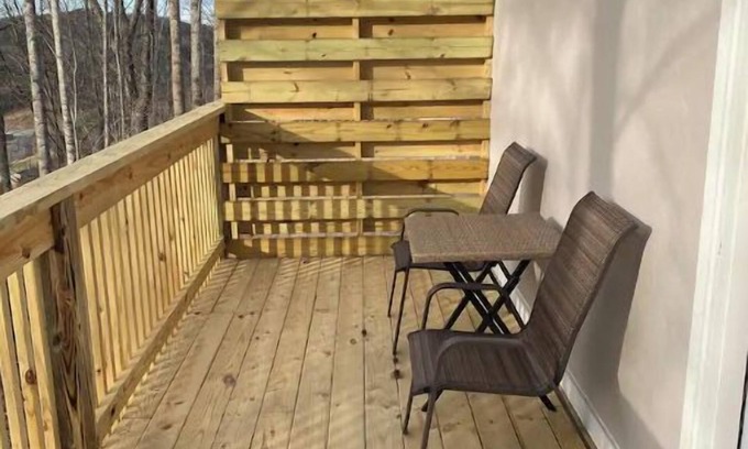 Caton Apartment | Classic modern rustic getaway in the mountains!