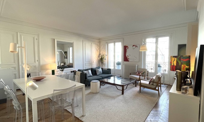 Palais-Royal Apartment | Classic Parisian apartment. Perfect for Olympics. Paris center. Family friendly.