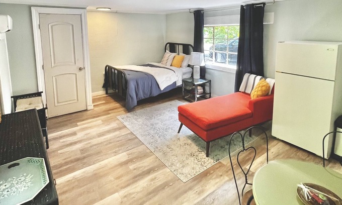 Demorest Apartment | Classic Sudio