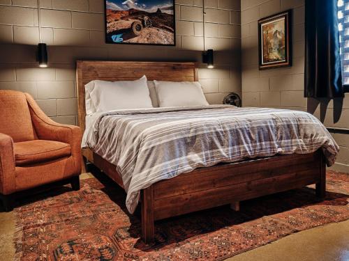 North Chesterfield Hotel | Classified Moto - The Frank Room