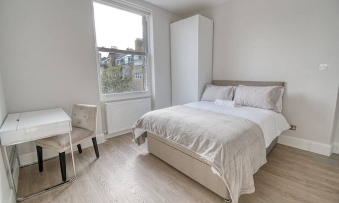 Earl's Court Apartment | Classy Modern Studio - Chelsea
