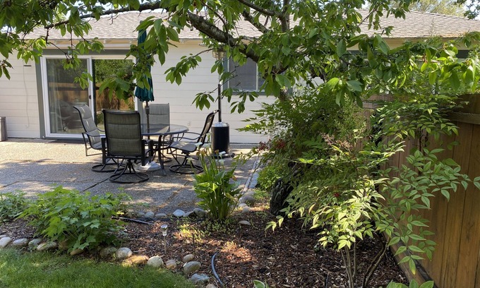 Santa Rosa House | Clean, Beautiful & Peaceful Escape, Amazing Mtn Views, Numerous wineries