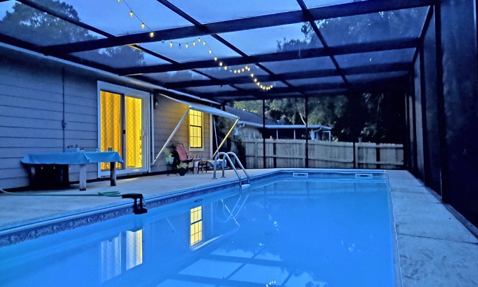 Tallahassee House | Clean house Private Indoor spaces By I-10