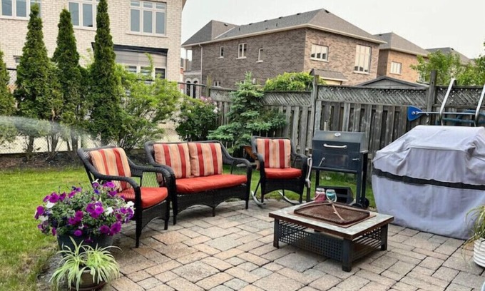 Whitby House | Clean, spacious, poolside entire lower level aptnn