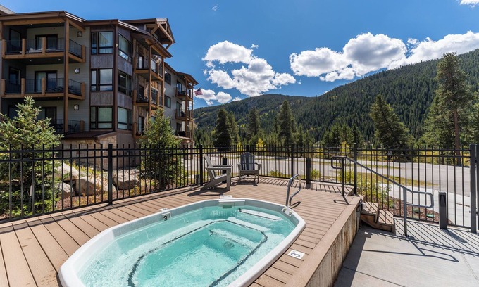 Lakeside Village Apartment | Clearwater Lofts #104 Building 3 by Summit County Mountain Retreats