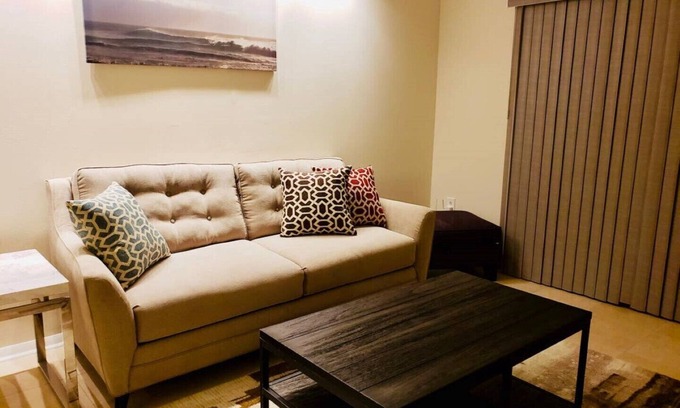 Clearwater Condo | Clearwater Vacation Beach 1Bedroom Condo fits 2-4ppl Book Now Get Discounts!