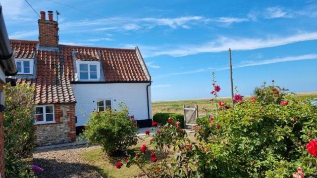 Salthouse House | Cley Corner Cottage