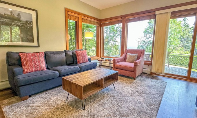 Lutsen House | Cliffhouse 679 - Lutsen, Minnesota - Cascade Vacation Rentals