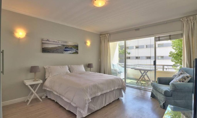 Clifton Apartment | Clifton 1st Beach Studio