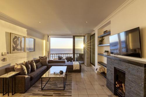 Clifton Apartment | Clifton YOLO Spaces - Clifton Beachfront Apartments
