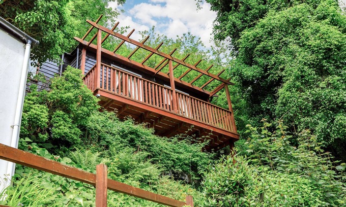 Lynmouth Cottage | CLOONEAVIN CHALET, pet friendly, country holiday cottage in Lynmouth