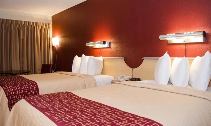 Williamsburg House | Close to Busch Gardens Williamsburg and Go Karts Plus, Free Parking