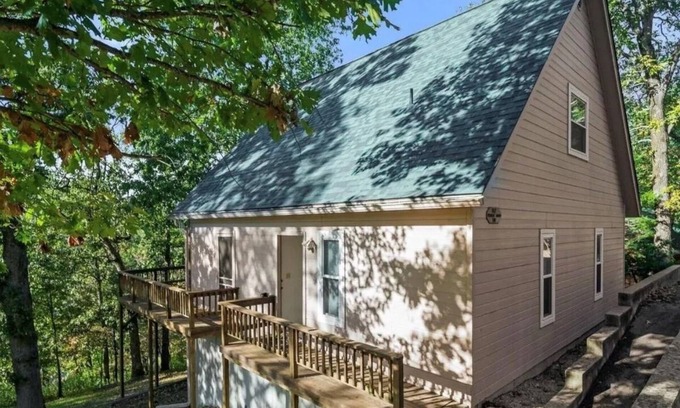 Eucha House | Close to Disney Dam the off-road adventurer and great cove for paddle-boarding