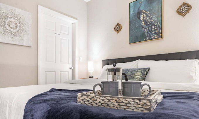 Huntsville Apartment | Close to Redstone Arsenal w King Bed, Gym, Pool, Parking