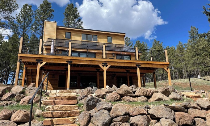 Angel Fire House | Close to Slopes | WiFi | Large Deck | Ponderosa Place