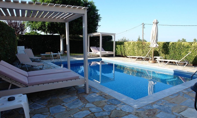 Lefktro Villa | Close to the sea, Off Saison, fully equipped, Villa Stoupa-Panorama Nr.1, Wifi..