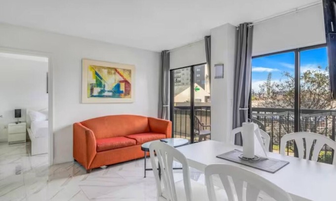 Florida Center Apartment | CLOSE TO UNIVERSAL and International drive, 2 bedroom king suite with parking
