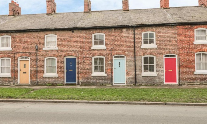 Pickering House | Cloverleaf Cottage