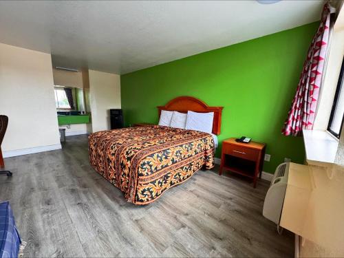 South Richmond Hotel | Cloverleaf Motel by Belvilla Richmond near Turnpike