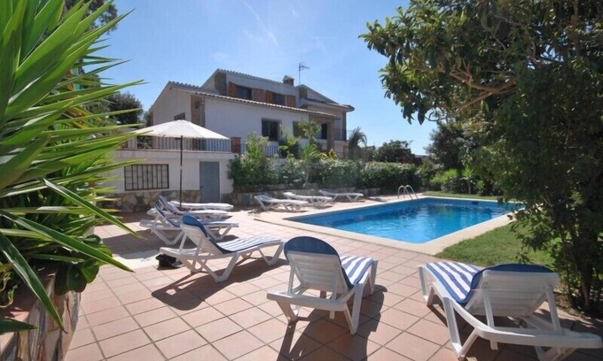 Vidreres Villa | Club Villamar - A fantastic, fully detached villa close to the Mediterranean Sea for 14 people.