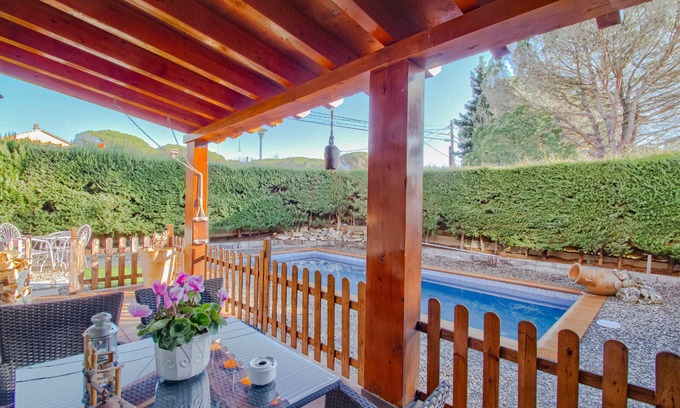 La Canyera Villa | Club Villamar - Practical villa with a private pool, 16000 meters from the beach, located in a qu.