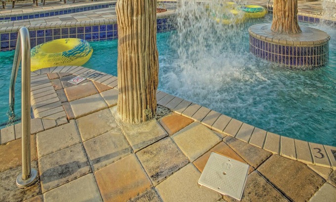 Ash Resort | CLUB WYNDHAM TOWERS ON THE GROVE