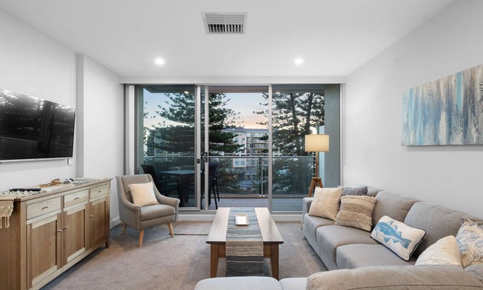 Glenelg Apartment | Coast on Colley Terrace