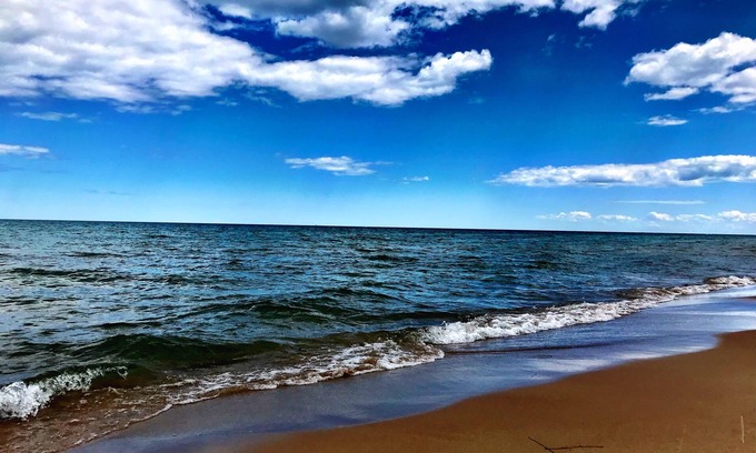 Oscoda House | Coastal Breeze · Beachy, Updated Home · Steps to Sandy Lake Huron & Downtown